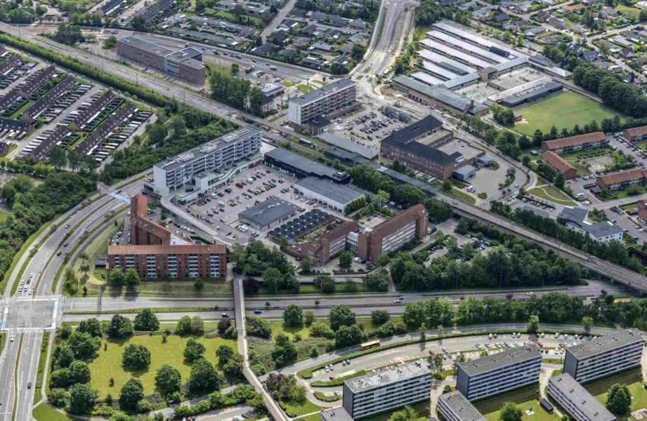 Ledige lejemål,Til salg,1537