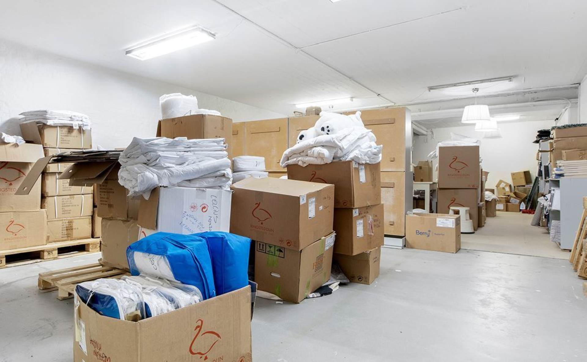 2 Kongevejs-Centret, 0 , 0 ,0,Ledige lejemål,Til leje,Kongevejs-Centret ,0,1615 2 Kongevejs-Centret, 0 , 0 ,0,Ledige lejemål,Til leje,Kongevejs-Centret ,0,1615