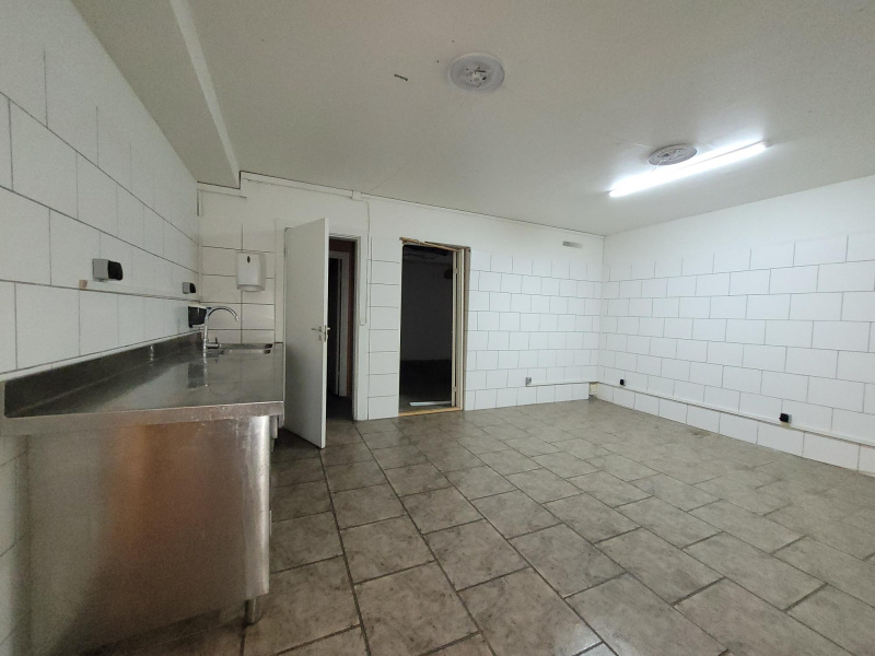 0 , 0 ,0,Ledige lejemål,Til leje,0,1630